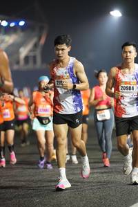 BIB: 210, 20984
                            <button type="button" onclick="openModal(16109969)" class="btn btn-primary btn-sm float-right btn-popup" data-toggle="modal" data-target=".modal-high-quality">
                        <i class="fas fa-shopping-cart"></i> Add to Cart
                    </button>
                                            <button type="button" onclick="isThisMe(16109969, true)" class="btn btn-success btn-sm float-right btn-popup btn-isme hidden" data-toggle="tooltip" data-placement="bottom" title="นี่คือรูปของคุณใช่ไหม คลิกที่นี่เพื่อเอาเข้าอัลบั้ม">
                        <i class="fas fa-plus"></i> Add to album
                    </button>
                    <button type="button" onclick="isThisMe(16109969, false)" class="btn btn-warning btn-sm float-right btn-popup btn-isnotme hidden">
                        <i class="fas fa-ban"></i> Remove from album
                    </button>