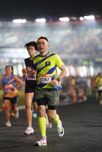 BIB: 22267
                            <button type="button" onclick="openModal(16097522)" class="btn btn-primary btn-sm float-right btn-popup" data-toggle="modal" data-target=".modal-high-quality">
                        <i class="fas fa-shopping-cart"></i> Add to Cart
                    </button>
                                            <button type="button" onclick="isThisMe(16097522, true)" class="btn btn-success btn-sm float-right btn-popup btn-isme hidden" data-toggle="tooltip" data-placement="bottom" title="นี่คือรูปของคุณใช่ไหม คลิกที่นี่เพื่อเอาเข้าอัลบั้ม">
                        <i class="fas fa-plus"></i> Add to album
                    </button>
                    <button type="button" onclick="isThisMe(16097522, false)" class="btn btn-warning btn-sm float-right btn-popup btn-isnotme hidden">
                        <i class="fas fa-ban"></i> Remove from album
                    </button>