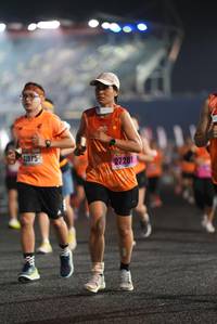 BIB: 1975, 27281
                            <button type="button" onclick="openModal(16107302)" class="btn btn-primary btn-sm float-right btn-popup" data-toggle="modal" data-target=".modal-high-quality">
                        <i class="fas fa-shopping-cart"></i> Add to Cart
                    </button>
                                            <button type="button" onclick="isThisMe(16107302, true)" class="btn btn-success btn-sm float-right btn-popup btn-isme hidden" data-toggle="tooltip" data-placement="bottom" title="นี่คือรูปของคุณใช่ไหม คลิกที่นี่เพื่อเอาเข้าอัลบั้ม">
                        <i class="fas fa-plus"></i> Add to album
                    </button>
                    <button type="button" onclick="isThisMe(16107302, false)" class="btn btn-warning btn-sm float-right btn-popup btn-isnotme hidden">
                        <i class="fas fa-ban"></i> Remove from album
                    </button>