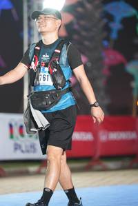 BIB: 761
                            <button type="button" onclick="openModal(16409823)" class="btn btn-primary btn-sm float-right btn-popup" data-toggle="modal" data-target=".modal-high-quality">
                        <i class="fas fa-shopping-cart"></i> Add to Cart
                    </button>
                                            <button type="button" onclick="isThisMe(16409823, true)" class="btn btn-success btn-sm float-right btn-popup btn-isme hidden" data-toggle="tooltip" data-placement="bottom" title="นี่คือรูปของคุณใช่ไหม คลิกที่นี่เพื่อเอาเข้าอัลบั้ม">
                        <i class="fas fa-plus"></i> Add to album
                    </button>
                    <button type="button" onclick="isThisMe(16409823, false)" class="btn btn-warning btn-sm float-right btn-popup btn-isnotme hidden">
                        <i class="fas fa-ban"></i> Remove from album
                    </button>