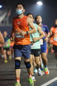 BIB: 2088
                            <button type="button" onclick="openModal(16108883)" class="btn btn-primary btn-sm float-right btn-popup" data-toggle="modal" data-target=".modal-high-quality">
                        <i class="fas fa-shopping-cart"></i> Add to Cart
                    </button>
                                            <button type="button" onclick="isThisMe(16108883, true)" class="btn btn-success btn-sm float-right btn-popup btn-isme hidden" data-toggle="tooltip" data-placement="bottom" title="นี่คือรูปของคุณใช่ไหม คลิกที่นี่เพื่อเอาเข้าอัลบั้ม">
                        <i class="fas fa-plus"></i> Add to album
                    </button>
                    <button type="button" onclick="isThisMe(16108883, false)" class="btn btn-warning btn-sm float-right btn-popup btn-isnotme hidden">
                        <i class="fas fa-ban"></i> Remove from album
                    </button>