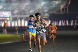 BIB: 0927, 0629
                            <button type="button" onclick="openModal(16172537)" class="btn btn-primary btn-sm float-right btn-popup" data-toggle="modal" data-target=".modal-high-quality">
                        <i class="fas fa-shopping-cart"></i> Add to Cart
                    </button>
                                            <button type="button" onclick="isThisMe(16172537, true)" class="btn btn-success btn-sm float-right btn-popup btn-isme hidden" data-toggle="tooltip" data-placement="bottom" title="นี่คือรูปของคุณใช่ไหม คลิกที่นี่เพื่อเอาเข้าอัลบั้ม">
                        <i class="fas fa-plus"></i> Add to album
                    </button>
                    <button type="button" onclick="isThisMe(16172537, false)" class="btn btn-warning btn-sm float-right btn-popup btn-isnotme hidden">
                        <i class="fas fa-ban"></i> Remove from album
                    </button>