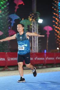 BIB: 41890
                            <button type="button" onclick="openModal(16401634)" class="btn btn-primary btn-sm float-right btn-popup" data-toggle="modal" data-target=".modal-high-quality">
                        <i class="fas fa-shopping-cart"></i> Add to Cart
                    </button>
                                            <button type="button" onclick="isThisMe(16401634, true)" class="btn btn-success btn-sm float-right btn-popup btn-isme hidden" data-toggle="tooltip" data-placement="bottom" title="นี่คือรูปของคุณใช่ไหม คลิกที่นี่เพื่อเอาเข้าอัลบั้ม">
                        <i class="fas fa-plus"></i> Add to album
                    </button>
                    <button type="button" onclick="isThisMe(16401634, false)" class="btn btn-warning btn-sm float-right btn-popup btn-isnotme hidden">
                        <i class="fas fa-ban"></i> Remove from album
                    </button>