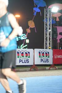 BIB: 100
                            <button type="button" onclick="openModal(16408686)" class="btn btn-primary btn-sm float-right btn-popup" data-toggle="modal" data-target=".modal-high-quality">
                        <i class="fas fa-shopping-cart"></i> Add to Cart
                    </button>
                                            <button type="button" onclick="isThisMe(16408686, true)" class="btn btn-success btn-sm float-right btn-popup btn-isme hidden" data-toggle="tooltip" data-placement="bottom" title="นี่คือรูปของคุณใช่ไหม คลิกที่นี่เพื่อเอาเข้าอัลบั้ม">
                        <i class="fas fa-plus"></i> Add to album
                    </button>
                    <button type="button" onclick="isThisMe(16408686, false)" class="btn btn-warning btn-sm float-right btn-popup btn-isnotme hidden">
                        <i class="fas fa-ban"></i> Remove from album
                    </button>