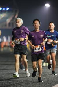 BIB: 0212, 90208
                            <button type="button" onclick="openModal(16137858)" class="btn btn-primary btn-sm float-right btn-popup" data-toggle="modal" data-target=".modal-high-quality">
                        <i class="fas fa-shopping-cart"></i> Add to Cart
                    </button>
                                            <button type="button" onclick="isThisMe(16137858, true)" class="btn btn-success btn-sm float-right btn-popup btn-isme hidden" data-toggle="tooltip" data-placement="bottom" title="นี่คือรูปของคุณใช่ไหม คลิกที่นี่เพื่อเอาเข้าอัลบั้ม">
                        <i class="fas fa-plus"></i> Add to album
                    </button>
                    <button type="button" onclick="isThisMe(16137858, false)" class="btn btn-warning btn-sm float-right btn-popup btn-isnotme hidden">
                        <i class="fas fa-ban"></i> Remove from album
                    </button>