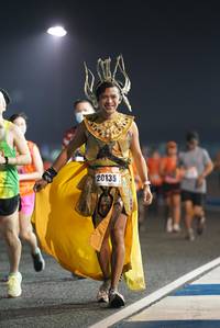 BIB: 20135
                            <button type="button" onclick="openModal(16139157)" class="btn btn-primary btn-sm float-right btn-popup" data-toggle="modal" data-target=".modal-high-quality">
                        <i class="fas fa-shopping-cart"></i> Add to Cart
                    </button>
                                            <button type="button" onclick="isThisMe(16139157, true)" class="btn btn-success btn-sm float-right btn-popup btn-isme hidden" data-toggle="tooltip" data-placement="bottom" title="นี่คือรูปของคุณใช่ไหม คลิกที่นี่เพื่อเอาเข้าอัลบั้ม">
                        <i class="fas fa-plus"></i> Add to album
                    </button>
                    <button type="button" onclick="isThisMe(16139157, false)" class="btn btn-warning btn-sm float-right btn-popup btn-isnotme hidden">
                        <i class="fas fa-ban"></i> Remove from album
                    </button>