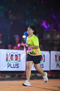 BIB: 153
                            <button type="button" onclick="openModal(18011973)" class="btn btn-primary btn-sm float-right btn-popup" data-toggle="modal" data-target=".modal-high-quality">
                        <i class="fas fa-shopping-cart"></i> Add to Cart
                    </button>
                                            <button type="button" onclick="isThisMe(18011973, true)" class="btn btn-success btn-sm float-right btn-popup btn-isme hidden" data-toggle="tooltip" data-placement="bottom" title="นี่คือรูปของคุณใช่ไหม คลิกที่นี่เพื่อเอาเข้าอัลบั้ม">
                        <i class="fas fa-plus"></i> Add to album
                    </button>
                    <button type="button" onclick="isThisMe(18011973, false)" class="btn btn-warning btn-sm float-right btn-popup btn-isnotme hidden">
                        <i class="fas fa-ban"></i> Remove from album
                    </button>