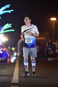 BIB: 056, 1207, 10009
                            <button type="button" onclick="openModal(16116125)" class="btn btn-primary btn-sm float-right btn-popup" data-toggle="modal" data-target=".modal-high-quality">
                        <i class="fas fa-shopping-cart"></i> Add to Cart
                    </button>
                                            <button type="button" onclick="isThisMe(16116125, true)" class="btn btn-success btn-sm float-right btn-popup btn-isme hidden" data-toggle="tooltip" data-placement="bottom" title="นี่คือรูปของคุณใช่ไหม คลิกที่นี่เพื่อเอาเข้าอัลบั้ม">
                        <i class="fas fa-plus"></i> Add to album
                    </button>
                    <button type="button" onclick="isThisMe(16116125, false)" class="btn btn-warning btn-sm float-right btn-popup btn-isnotme hidden">
                        <i class="fas fa-ban"></i> Remove from album
                    </button>