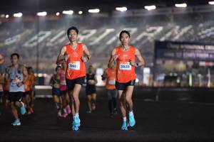 BIB: 20605, 20649, 2011
                            <button type="button" onclick="openModal(18049822)" class="btn btn-primary btn-sm float-right btn-popup" data-toggle="modal" data-target=".modal-high-quality">
                        <i class="fas fa-shopping-cart"></i> Add to Cart
                    </button>
                                            <button type="button" onclick="isThisMe(18049822, true)" class="btn btn-success btn-sm float-right btn-popup btn-isme hidden" data-toggle="tooltip" data-placement="bottom" title="นี่คือรูปของคุณใช่ไหม คลิกที่นี่เพื่อเอาเข้าอัลบั้ม">
                        <i class="fas fa-plus"></i> Add to album
                    </button>
                    <button type="button" onclick="isThisMe(18049822, false)" class="btn btn-warning btn-sm float-right btn-popup btn-isnotme hidden">
                        <i class="fas fa-ban"></i> Remove from album
                    </button>