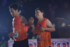 BIB: 0645, 4125
                            <button type="button" onclick="openModal(16094424)" class="btn btn-primary btn-sm float-right btn-popup" data-toggle="modal" data-target=".modal-high-quality">
                        <i class="fas fa-shopping-cart"></i> Add to Cart
                    </button>
                                            <button type="button" onclick="isThisMe(16094424, true)" class="btn btn-success btn-sm float-right btn-popup btn-isme hidden" data-toggle="tooltip" data-placement="bottom" title="นี่คือรูปของคุณใช่ไหม คลิกที่นี่เพื่อเอาเข้าอัลบั้ม">
                        <i class="fas fa-plus"></i> Add to album
                    </button>
                    <button type="button" onclick="isThisMe(16094424, false)" class="btn btn-warning btn-sm float-right btn-popup btn-isnotme hidden">
                        <i class="fas fa-ban"></i> Remove from album
                    </button>