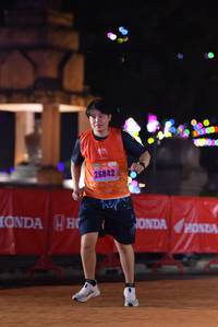 BIB: 26842
                            <button type="button" onclick="openModal(18006185)" class="btn btn-primary btn-sm float-right btn-popup" data-toggle="modal" data-target=".modal-high-quality">
                        <i class="fas fa-shopping-cart"></i> Add to Cart
                    </button>
                                            <button type="button" onclick="isThisMe(18006185, true)" class="btn btn-success btn-sm float-right btn-popup btn-isme hidden" data-toggle="tooltip" data-placement="bottom" title="นี่คือรูปของคุณใช่ไหม คลิกที่นี่เพื่อเอาเข้าอัลบั้ม">
                        <i class="fas fa-plus"></i> Add to album
                    </button>
                    <button type="button" onclick="isThisMe(18006185, false)" class="btn btn-warning btn-sm float-right btn-popup btn-isnotme hidden">
                        <i class="fas fa-ban"></i> Remove from album
                    </button>