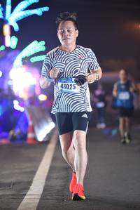 BIB: 41025
                            <button type="button" onclick="openModal(18007309)" class="btn btn-primary btn-sm float-right btn-popup" data-toggle="modal" data-target=".modal-high-quality">
                        <i class="fas fa-shopping-cart"></i> Add to Cart
                    </button>
                                            <button type="button" onclick="isThisMe(18007309, true)" class="btn btn-success btn-sm float-right btn-popup btn-isme hidden" data-toggle="tooltip" data-placement="bottom" title="นี่คือรูปของคุณใช่ไหม คลิกที่นี่เพื่อเอาเข้าอัลบั้ม">
                        <i class="fas fa-plus"></i> Add to album
                    </button>
                    <button type="button" onclick="isThisMe(18007309, false)" class="btn btn-warning btn-sm float-right btn-popup btn-isnotme hidden">
                        <i class="fas fa-ban"></i> Remove from album
                    </button>