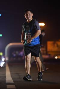 BIB: 555
                            <button type="button" onclick="openModal(18004660)" class="btn btn-primary btn-sm float-right btn-popup" data-toggle="modal" data-target=".modal-high-quality">
                        <i class="fas fa-shopping-cart"></i> Add to Cart
                    </button>
                                            <button type="button" onclick="isThisMe(18004660, true)" class="btn btn-success btn-sm float-right btn-popup btn-isme hidden" data-toggle="tooltip" data-placement="bottom" title="นี่คือรูปของคุณใช่ไหม คลิกที่นี่เพื่อเอาเข้าอัลบั้ม">
                        <i class="fas fa-plus"></i> Add to album
                    </button>
                    <button type="button" onclick="isThisMe(18004660, false)" class="btn btn-warning btn-sm float-right btn-popup btn-isnotme hidden">
                        <i class="fas fa-ban"></i> Remove from album
                    </button>