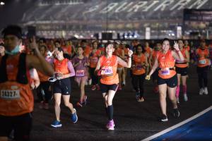 BIB: 263, 26639, 25228, 24327
                            <button type="button" onclick="openModal(18045432)" class="btn btn-primary btn-sm float-right btn-popup" data-toggle="modal" data-target=".modal-high-quality">
                        <i class="fas fa-shopping-cart"></i> Add to Cart
                    </button>
                                            <button type="button" onclick="isThisMe(18045432, true)" class="btn btn-success btn-sm float-right btn-popup btn-isme hidden" data-toggle="tooltip" data-placement="bottom" title="นี่คือรูปของคุณใช่ไหม คลิกที่นี่เพื่อเอาเข้าอัลบั้ม">
                        <i class="fas fa-plus"></i> Add to album
                    </button>
                    <button type="button" onclick="isThisMe(18045432, false)" class="btn btn-warning btn-sm float-right btn-popup btn-isnotme hidden">
                        <i class="fas fa-ban"></i> Remove from album
                    </button>