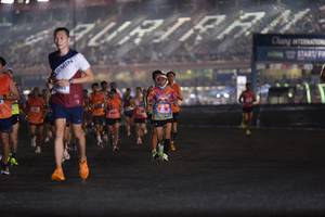 BIB: 
                            <button type="button" onclick="openModal(18049891)" class="btn btn-primary btn-sm float-right btn-popup" data-toggle="modal" data-target=".modal-high-quality">
                        <i class="fas fa-shopping-cart"></i> Add to Cart
                    </button>
                                            <button type="button" onclick="isThisMe(18049891, true)" class="btn btn-success btn-sm float-right btn-popup btn-isme hidden" data-toggle="tooltip" data-placement="bottom" title="นี่คือรูปของคุณใช่ไหม คลิกที่นี่เพื่อเอาเข้าอัลบั้ม">
                        <i class="fas fa-plus"></i> Add to album
                    </button>
                    <button type="button" onclick="isThisMe(18049891, false)" class="btn btn-warning btn-sm float-right btn-popup btn-isnotme hidden">
                        <i class="fas fa-ban"></i> Remove from album
                    </button>