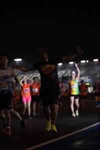 BIB: 20195
                            <button type="button" onclick="openModal(18047659)" class="btn btn-primary btn-sm float-right btn-popup" data-toggle="modal" data-target=".modal-high-quality">
                        <i class="fas fa-shopping-cart"></i> Add to Cart
                    </button>
                                            <button type="button" onclick="isThisMe(18047659, true)" class="btn btn-success btn-sm float-right btn-popup btn-isme hidden" data-toggle="tooltip" data-placement="bottom" title="นี่คือรูปของคุณใช่ไหม คลิกที่นี่เพื่อเอาเข้าอัลบั้ม">
                        <i class="fas fa-plus"></i> Add to album
                    </button>
                    <button type="button" onclick="isThisMe(18047659, false)" class="btn btn-warning btn-sm float-right btn-popup btn-isnotme hidden">
                        <i class="fas fa-ban"></i> Remove from album
                    </button>