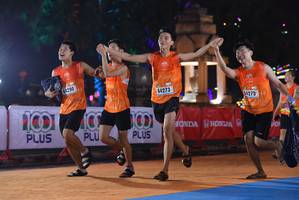 BIB: 64290, 64273, 4275
                            <button type="button" onclick="openModal(18006153)" class="btn btn-primary btn-sm float-right btn-popup" data-toggle="modal" data-target=".modal-high-quality">
                        <i class="fas fa-shopping-cart"></i> Add to Cart
                    </button>
                                            <button type="button" onclick="isThisMe(18006153, true)" class="btn btn-success btn-sm float-right btn-popup btn-isme hidden" data-toggle="tooltip" data-placement="bottom" title="นี่คือรูปของคุณใช่ไหม คลิกที่นี่เพื่อเอาเข้าอัลบั้ม">
                        <i class="fas fa-plus"></i> Add to album
                    </button>
                    <button type="button" onclick="isThisMe(18006153, false)" class="btn btn-warning btn-sm float-right btn-popup btn-isnotme hidden">
                        <i class="fas fa-ban"></i> Remove from album
                    </button>