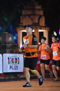 BIB: 357, 20518
                            <button type="button" onclick="openModal(18014720)" class="btn btn-primary btn-sm float-right btn-popup" data-toggle="modal" data-target=".modal-high-quality">
                        <i class="fas fa-shopping-cart"></i> Add to Cart
                    </button>
                                            <button type="button" onclick="isThisMe(18014720, true)" class="btn btn-success btn-sm float-right btn-popup btn-isme hidden" data-toggle="tooltip" data-placement="bottom" title="นี่คือรูปของคุณใช่ไหม คลิกที่นี่เพื่อเอาเข้าอัลบั้ม">
                        <i class="fas fa-plus"></i> Add to album
                    </button>
                    <button type="button" onclick="isThisMe(18014720, false)" class="btn btn-warning btn-sm float-right btn-popup btn-isnotme hidden">
                        <i class="fas fa-ban"></i> Remove from album
                    </button>