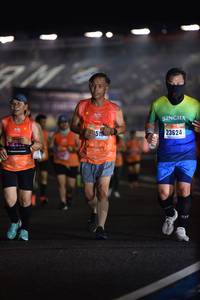 BIB: 510, 23624
                            <button type="button" onclick="openModal(18045629)" class="btn btn-primary btn-sm float-right btn-popup" data-toggle="modal" data-target=".modal-high-quality">
                        <i class="fas fa-shopping-cart"></i> Add to Cart
                    </button>
                                            <button type="button" onclick="isThisMe(18045629, true)" class="btn btn-success btn-sm float-right btn-popup btn-isme hidden" data-toggle="tooltip" data-placement="bottom" title="นี่คือรูปของคุณใช่ไหม คลิกที่นี่เพื่อเอาเข้าอัลบั้ม">
                        <i class="fas fa-plus"></i> Add to album
                    </button>
                    <button type="button" onclick="isThisMe(18045629, false)" class="btn btn-warning btn-sm float-right btn-popup btn-isnotme hidden">
                        <i class="fas fa-ban"></i> Remove from album
                    </button>