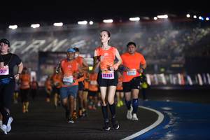 BIB: 320, 25789
                            <button type="button" onclick="openModal(18050586)" class="btn btn-primary btn-sm float-right btn-popup" data-toggle="modal" data-target=".modal-high-quality">
                        <i class="fas fa-shopping-cart"></i> Add to Cart
                    </button>
                                            <button type="button" onclick="isThisMe(18050586, true)" class="btn btn-success btn-sm float-right btn-popup btn-isme hidden" data-toggle="tooltip" data-placement="bottom" title="นี่คือรูปของคุณใช่ไหม คลิกที่นี่เพื่อเอาเข้าอัลบั้ม">
                        <i class="fas fa-plus"></i> Add to album
                    </button>
                    <button type="button" onclick="isThisMe(18050586, false)" class="btn btn-warning btn-sm float-right btn-popup btn-isnotme hidden">
                        <i class="fas fa-ban"></i> Remove from album
                    </button>