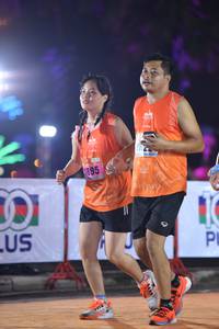 BIB: 895
                            <button type="button" onclick="openModal(18008203)" class="btn btn-primary btn-sm float-right btn-popup" data-toggle="modal" data-target=".modal-high-quality">
                        <i class="fas fa-shopping-cart"></i> Add to Cart
                    </button>
                                            <button type="button" onclick="isThisMe(18008203, true)" class="btn btn-success btn-sm float-right btn-popup btn-isme hidden" data-toggle="tooltip" data-placement="bottom" title="นี่คือรูปของคุณใช่ไหม คลิกที่นี่เพื่อเอาเข้าอัลบั้ม">
                        <i class="fas fa-plus"></i> Add to album
                    </button>
                    <button type="button" onclick="isThisMe(18008203, false)" class="btn btn-warning btn-sm float-right btn-popup btn-isnotme hidden">
                        <i class="fas fa-ban"></i> Remove from album
                    </button>