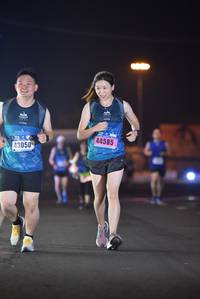 BIB: 44585, 43050
                            <button type="button" onclick="openModal(18003841)" class="btn btn-primary btn-sm float-right btn-popup" data-toggle="modal" data-target=".modal-high-quality">
                        <i class="fas fa-shopping-cart"></i> Add to Cart
                    </button>
                                            <button type="button" onclick="isThisMe(18003841, true)" class="btn btn-success btn-sm float-right btn-popup btn-isme hidden" data-toggle="tooltip" data-placement="bottom" title="นี่คือรูปของคุณใช่ไหม คลิกที่นี่เพื่อเอาเข้าอัลบั้ม">
                        <i class="fas fa-plus"></i> Add to album
                    </button>
                    <button type="button" onclick="isThisMe(18003841, false)" class="btn btn-warning btn-sm float-right btn-popup btn-isnotme hidden">
                        <i class="fas fa-ban"></i> Remove from album
                    </button>