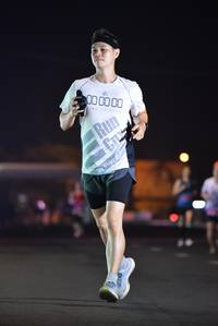 BIB: 1000
                            <button type="button" onclick="openModal(18008692)" class="btn btn-primary btn-sm float-right btn-popup" data-toggle="modal" data-target=".modal-high-quality">
                        <i class="fas fa-shopping-cart"></i> Add to Cart
                    </button>
                                            <button type="button" onclick="isThisMe(18008692, true)" class="btn btn-success btn-sm float-right btn-popup btn-isme hidden" data-toggle="tooltip" data-placement="bottom" title="นี่คือรูปของคุณใช่ไหม คลิกที่นี่เพื่อเอาเข้าอัลบั้ม">
                        <i class="fas fa-plus"></i> Add to album
                    </button>
                    <button type="button" onclick="isThisMe(18008692, false)" class="btn btn-warning btn-sm float-right btn-popup btn-isnotme hidden">
                        <i class="fas fa-ban"></i> Remove from album
                    </button>