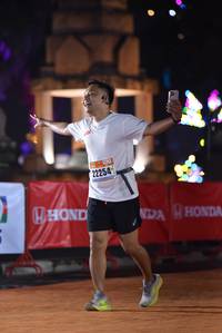 BIB: 21257, 666, 20199, 2012
                            <button type="button" onclick="openModal(16093079)" class="btn btn-primary btn-sm float-right btn-popup" data-toggle="modal" data-target=".modal-high-quality">
                        <i class="fas fa-shopping-cart"></i> Add to Cart
                    </button>
                                            <button type="button" onclick="isThisMe(16093079, true)" class="btn btn-success btn-sm float-right btn-popup btn-isme hidden" data-toggle="tooltip" data-placement="bottom" title="นี่คือรูปของคุณใช่ไหม คลิกที่นี่เพื่อเอาเข้าอัลบั้ม">
                        <i class="fas fa-plus"></i> Add to album
                    </button>
                    <button type="button" onclick="isThisMe(16093079, false)" class="btn btn-warning btn-sm float-right btn-popup btn-isnotme hidden">
                        <i class="fas fa-ban"></i> Remove from album
                    </button>