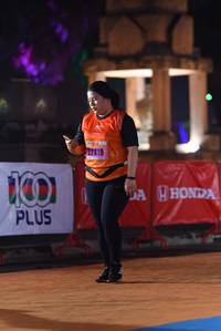 BIB: 27419
                            <button type="button" onclick="openModal(18009672)" class="btn btn-primary btn-sm float-right btn-popup" data-toggle="modal" data-target=".modal-high-quality">
                        <i class="fas fa-shopping-cart"></i> Add to Cart
                    </button>
                                            <button type="button" onclick="isThisMe(18009672, true)" class="btn btn-success btn-sm float-right btn-popup btn-isme hidden" data-toggle="tooltip" data-placement="bottom" title="นี่คือรูปของคุณใช่ไหม คลิกที่นี่เพื่อเอาเข้าอัลบั้ม">
                        <i class="fas fa-plus"></i> Add to album
                    </button>
                    <button type="button" onclick="isThisMe(18009672, false)" class="btn btn-warning btn-sm float-right btn-popup btn-isnotme hidden">
                        <i class="fas fa-ban"></i> Remove from album
                    </button>