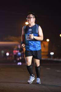 BIB: 426
                            <button type="button" onclick="openModal(18007744)" class="btn btn-primary btn-sm float-right btn-popup" data-toggle="modal" data-target=".modal-high-quality">
                        <i class="fas fa-shopping-cart"></i> Add to Cart
                    </button>
                                            <button type="button" onclick="isThisMe(18007744, true)" class="btn btn-success btn-sm float-right btn-popup btn-isme hidden" data-toggle="tooltip" data-placement="bottom" title="นี่คือรูปของคุณใช่ไหม คลิกที่นี่เพื่อเอาเข้าอัลบั้ม">
                        <i class="fas fa-plus"></i> Add to album
                    </button>
                    <button type="button" onclick="isThisMe(18007744, false)" class="btn btn-warning btn-sm float-right btn-popup btn-isnotme hidden">
                        <i class="fas fa-ban"></i> Remove from album
                    </button>