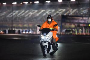 BIB: 
                            <button type="button" onclick="openModal(18054502)" class="btn btn-primary btn-sm float-right btn-popup" data-toggle="modal" data-target=".modal-high-quality">
                        <i class="fas fa-shopping-cart"></i> Add to Cart
                    </button>
                                            <button type="button" onclick="isThisMe(18054502, true)" class="btn btn-success btn-sm float-right btn-popup btn-isme hidden" data-toggle="tooltip" data-placement="bottom" title="นี่คือรูปของคุณใช่ไหม คลิกที่นี่เพื่อเอาเข้าอัลบั้ม">
                        <i class="fas fa-plus"></i> Add to album
                    </button>
                    <button type="button" onclick="isThisMe(18054502, false)" class="btn btn-warning btn-sm float-right btn-popup btn-isnotme hidden">
                        <i class="fas fa-ban"></i> Remove from album
                    </button>