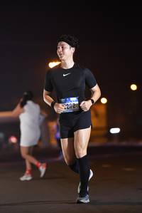 BIB: 202
                            <button type="button" onclick="openModal(18008611)" class="btn btn-primary btn-sm float-right btn-popup" data-toggle="modal" data-target=".modal-high-quality">
                        <i class="fas fa-shopping-cart"></i> Add to Cart
                    </button>
                                            <button type="button" onclick="isThisMe(18008611, true)" class="btn btn-success btn-sm float-right btn-popup btn-isme hidden" data-toggle="tooltip" data-placement="bottom" title="นี่คือรูปของคุณใช่ไหม คลิกที่นี่เพื่อเอาเข้าอัลบั้ม">
                        <i class="fas fa-plus"></i> Add to album
                    </button>
                    <button type="button" onclick="isThisMe(18008611, false)" class="btn btn-warning btn-sm float-right btn-popup btn-isnotme hidden">
                        <i class="fas fa-ban"></i> Remove from album
                    </button>