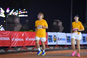 BIB: 25752, 25732
                            <button type="button" onclick="openModal(16093793)" class="btn btn-primary btn-sm float-right btn-popup" data-toggle="modal" data-target=".modal-high-quality">
                        <i class="fas fa-shopping-cart"></i> Add to Cart
                    </button>
                                            <button type="button" onclick="isThisMe(16093793, true)" class="btn btn-success btn-sm float-right btn-popup btn-isme hidden" data-toggle="tooltip" data-placement="bottom" title="นี่คือรูปของคุณใช่ไหม คลิกที่นี่เพื่อเอาเข้าอัลบั้ม">
                        <i class="fas fa-plus"></i> Add to album
                    </button>
                    <button type="button" onclick="isThisMe(16093793, false)" class="btn btn-warning btn-sm float-right btn-popup btn-isnotme hidden">
                        <i class="fas fa-ban"></i> Remove from album
                    </button>