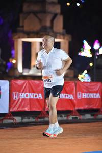 BIB: 20934
                            <button type="button" onclick="openModal(16089516)" class="btn btn-primary btn-sm float-right btn-popup" data-toggle="modal" data-target=".modal-high-quality">
                        <i class="fas fa-shopping-cart"></i> Add to Cart
                    </button>
                                            <button type="button" onclick="isThisMe(16089516, true)" class="btn btn-success btn-sm float-right btn-popup btn-isme hidden" data-toggle="tooltip" data-placement="bottom" title="นี่คือรูปของคุณใช่ไหม คลิกที่นี่เพื่อเอาเข้าอัลบั้ม">
                        <i class="fas fa-plus"></i> Add to album
                    </button>
                    <button type="button" onclick="isThisMe(16089516, false)" class="btn btn-warning btn-sm float-right btn-popup btn-isnotme hidden">
                        <i class="fas fa-ban"></i> Remove from album
                    </button>