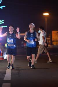 BIB: 43242, 3244
                            <button type="button" onclick="openModal(18004617)" class="btn btn-primary btn-sm float-right btn-popup" data-toggle="modal" data-target=".modal-high-quality">
                        <i class="fas fa-shopping-cart"></i> Add to Cart
                    </button>
                                            <button type="button" onclick="isThisMe(18004617, true)" class="btn btn-success btn-sm float-right btn-popup btn-isme hidden" data-toggle="tooltip" data-placement="bottom" title="นี่คือรูปของคุณใช่ไหม คลิกที่นี่เพื่อเอาเข้าอัลบั้ม">
                        <i class="fas fa-plus"></i> Add to album
                    </button>
                    <button type="button" onclick="isThisMe(18004617, false)" class="btn btn-warning btn-sm float-right btn-popup btn-isnotme hidden">
                        <i class="fas fa-ban"></i> Remove from album
                    </button>