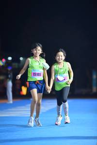 BIB: 15105
                            <button type="button" onclick="openModal(18011057)" class="btn btn-primary btn-sm float-right btn-popup" data-toggle="modal" data-target=".modal-high-quality">
                        <i class="fas fa-shopping-cart"></i> Add to Cart
                    </button>
                                            <button type="button" onclick="isThisMe(18011057, true)" class="btn btn-success btn-sm float-right btn-popup btn-isme hidden" data-toggle="tooltip" data-placement="bottom" title="นี่คือรูปของคุณใช่ไหม คลิกที่นี่เพื่อเอาเข้าอัลบั้ม">
                        <i class="fas fa-plus"></i> Add to album
                    </button>
                    <button type="button" onclick="isThisMe(18011057, false)" class="btn btn-warning btn-sm float-right btn-popup btn-isnotme hidden">
                        <i class="fas fa-ban"></i> Remove from album
                    </button>