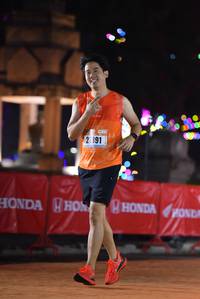 BIB: 23302, 20494, 25571
                            <button type="button" onclick="openModal(16093461)" class="btn btn-primary btn-sm float-right btn-popup" data-toggle="modal" data-target=".modal-high-quality">
                        <i class="fas fa-shopping-cart"></i> Add to Cart
                    </button>
                                            <button type="button" onclick="isThisMe(16093461, true)" class="btn btn-success btn-sm float-right btn-popup btn-isme hidden" data-toggle="tooltip" data-placement="bottom" title="นี่คือรูปของคุณใช่ไหม คลิกที่นี่เพื่อเอาเข้าอัลบั้ม">
                        <i class="fas fa-plus"></i> Add to album
                    </button>
                    <button type="button" onclick="isThisMe(16093461, false)" class="btn btn-warning btn-sm float-right btn-popup btn-isnotme hidden">
                        <i class="fas fa-ban"></i> Remove from album
                    </button>