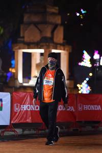 BIB: 21994
                            <button type="button" onclick="openModal(16094940)" class="btn btn-primary btn-sm float-right btn-popup" data-toggle="modal" data-target=".modal-high-quality">
                        <i class="fas fa-shopping-cart"></i> Add to Cart
                    </button>
                                            <button type="button" onclick="isThisMe(16094940, true)" class="btn btn-success btn-sm float-right btn-popup btn-isme hidden" data-toggle="tooltip" data-placement="bottom" title="นี่คือรูปของคุณใช่ไหม คลิกที่นี่เพื่อเอาเข้าอัลบั้ม">
                        <i class="fas fa-plus"></i> Add to album
                    </button>
                    <button type="button" onclick="isThisMe(16094940, false)" class="btn btn-warning btn-sm float-right btn-popup btn-isnotme hidden">
                        <i class="fas fa-ban"></i> Remove from album
                    </button>