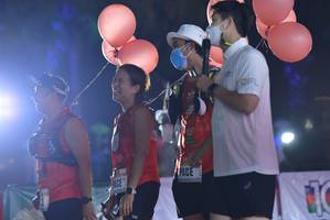 BIB: 21207, 22044, 2974
                            <button type="button" onclick="openModal(16099471)" class="btn btn-primary btn-sm float-right btn-popup" data-toggle="modal" data-target=".modal-high-quality">
                        <i class="fas fa-shopping-cart"></i> Add to Cart
                    </button>
                                            <button type="button" onclick="isThisMe(16099471, true)" class="btn btn-success btn-sm float-right btn-popup btn-isme hidden" data-toggle="tooltip" data-placement="bottom" title="นี่คือรูปของคุณใช่ไหม คลิกที่นี่เพื่อเอาเข้าอัลบั้ม">
                        <i class="fas fa-plus"></i> Add to album
                    </button>
                    <button type="button" onclick="isThisMe(16099471, false)" class="btn btn-warning btn-sm float-right btn-popup btn-isnotme hidden">
                        <i class="fas fa-ban"></i> Remove from album
                    </button>