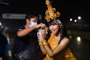 BIB: 
                            <button type="button" onclick="openModal(18054416)" class="btn btn-primary btn-sm float-right btn-popup" data-toggle="modal" data-target=".modal-high-quality">
                        <i class="fas fa-shopping-cart"></i> Add to Cart
                    </button>
                                            <button type="button" onclick="isThisMe(18054416, true)" class="btn btn-success btn-sm float-right btn-popup btn-isme hidden" data-toggle="tooltip" data-placement="bottom" title="นี่คือรูปของคุณใช่ไหม คลิกที่นี่เพื่อเอาเข้าอัลบั้ม">
                        <i class="fas fa-plus"></i> Add to album
                    </button>
                    <button type="button" onclick="isThisMe(18054416, false)" class="btn btn-warning btn-sm float-right btn-popup btn-isnotme hidden">
                        <i class="fas fa-ban"></i> Remove from album
                    </button>