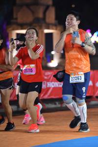 BIB: 420300, 25748
                            <button type="button" onclick="openModal(16092724)" class="btn btn-primary btn-sm float-right btn-popup" data-toggle="modal" data-target=".modal-high-quality">
                        <i class="fas fa-shopping-cart"></i> Add to Cart
                    </button>
                                            <button type="button" onclick="isThisMe(16092724, true)" class="btn btn-success btn-sm float-right btn-popup btn-isme hidden" data-toggle="tooltip" data-placement="bottom" title="นี่คือรูปของคุณใช่ไหม คลิกที่นี่เพื่อเอาเข้าอัลบั้ม">
                        <i class="fas fa-plus"></i> Add to album
                    </button>
                    <button type="button" onclick="isThisMe(16092724, false)" class="btn btn-warning btn-sm float-right btn-popup btn-isnotme hidden">
                        <i class="fas fa-ban"></i> Remove from album
                    </button>