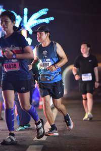 BIB: 201
                            <button type="button" onclick="openModal(16105821)" class="btn btn-primary btn-sm float-right btn-popup" data-toggle="modal" data-target=".modal-high-quality">
                        <i class="fas fa-shopping-cart"></i> Add to Cart
                    </button>
                                            <button type="button" onclick="isThisMe(16105821, true)" class="btn btn-success btn-sm float-right btn-popup btn-isme hidden" data-toggle="tooltip" data-placement="bottom" title="นี่คือรูปของคุณใช่ไหม คลิกที่นี่เพื่อเอาเข้าอัลบั้ม">
                        <i class="fas fa-plus"></i> Add to album
                    </button>
                    <button type="button" onclick="isThisMe(16105821, false)" class="btn btn-warning btn-sm float-right btn-popup btn-isnotme hidden">
                        <i class="fas fa-ban"></i> Remove from album
                    </button>