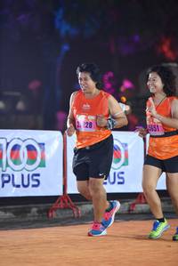BIB: 228, 5651, 100
                            <button type="button" onclick="openModal(18009852)" class="btn btn-primary btn-sm float-right btn-popup" data-toggle="modal" data-target=".modal-high-quality">
                        <i class="fas fa-shopping-cart"></i> Add to Cart
                    </button>
                                            <button type="button" onclick="isThisMe(18009852, true)" class="btn btn-success btn-sm float-right btn-popup btn-isme hidden" data-toggle="tooltip" data-placement="bottom" title="นี่คือรูปของคุณใช่ไหม คลิกที่นี่เพื่อเอาเข้าอัลบั้ม">
                        <i class="fas fa-plus"></i> Add to album
                    </button>
                    <button type="button" onclick="isThisMe(18009852, false)" class="btn btn-warning btn-sm float-right btn-popup btn-isnotme hidden">
                        <i class="fas fa-ban"></i> Remove from album
                    </button>