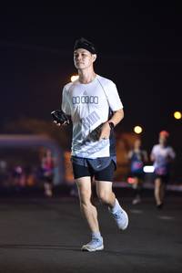 BIB: 27417
                            <button type="button" onclick="openModal(16108055)" class="btn btn-primary btn-sm float-right btn-popup" data-toggle="modal" data-target=".modal-high-quality">
                        <i class="fas fa-shopping-cart"></i> Add to Cart
                    </button>
                                            <button type="button" onclick="isThisMe(16108055, true)" class="btn btn-success btn-sm float-right btn-popup btn-isme hidden" data-toggle="tooltip" data-placement="bottom" title="นี่คือรูปของคุณใช่ไหม คลิกที่นี่เพื่อเอาเข้าอัลบั้ม">
                        <i class="fas fa-plus"></i> Add to album
                    </button>
                    <button type="button" onclick="isThisMe(16108055, false)" class="btn btn-warning btn-sm float-right btn-popup btn-isnotme hidden">
                        <i class="fas fa-ban"></i> Remove from album
                    </button>