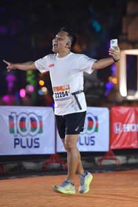 BIB: 2430, 375, 20501
                            <button type="button" onclick="openModal(16093130)" class="btn btn-primary btn-sm float-right btn-popup" data-toggle="modal" data-target=".modal-high-quality">
                        <i class="fas fa-shopping-cart"></i> Add to Cart
                    </button>
                                            <button type="button" onclick="isThisMe(16093130, true)" class="btn btn-success btn-sm float-right btn-popup btn-isme hidden" data-toggle="tooltip" data-placement="bottom" title="นี่คือรูปของคุณใช่ไหม คลิกที่นี่เพื่อเอาเข้าอัลบั้ม">
                        <i class="fas fa-plus"></i> Add to album
                    </button>
                    <button type="button" onclick="isThisMe(16093130, false)" class="btn btn-warning btn-sm float-right btn-popup btn-isnotme hidden">
                        <i class="fas fa-ban"></i> Remove from album
                    </button>