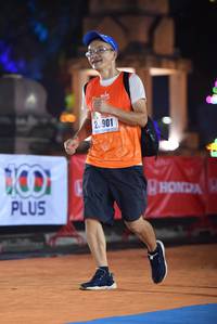 BIB: 2015, 5307
                            <button type="button" onclick="openModal(16099288)" class="btn btn-primary btn-sm float-right btn-popup" data-toggle="modal" data-target=".modal-high-quality">
                        <i class="fas fa-shopping-cart"></i> Add to Cart
                    </button>
                                            <button type="button" onclick="isThisMe(16099288, true)" class="btn btn-success btn-sm float-right btn-popup btn-isme hidden" data-toggle="tooltip" data-placement="bottom" title="นี่คือรูปของคุณใช่ไหม คลิกที่นี่เพื่อเอาเข้าอัลบั้ม">
                        <i class="fas fa-plus"></i> Add to album
                    </button>
                    <button type="button" onclick="isThisMe(16099288, false)" class="btn btn-warning btn-sm float-right btn-popup btn-isnotme hidden">
                        <i class="fas fa-ban"></i> Remove from album
                    </button>