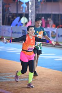 BIB: 2550
                            <button type="button" onclick="openModal(18006706)" class="btn btn-primary btn-sm float-right btn-popup" data-toggle="modal" data-target=".modal-high-quality">
                        <i class="fas fa-shopping-cart"></i> Add to Cart
                    </button>
                                            <button type="button" onclick="isThisMe(18006706, true)" class="btn btn-success btn-sm float-right btn-popup btn-isme hidden" data-toggle="tooltip" data-placement="bottom" title="นี่คือรูปของคุณใช่ไหม คลิกที่นี่เพื่อเอาเข้าอัลบั้ม">
                        <i class="fas fa-plus"></i> Add to album
                    </button>
                    <button type="button" onclick="isThisMe(18006706, false)" class="btn btn-warning btn-sm float-right btn-popup btn-isnotme hidden">
                        <i class="fas fa-ban"></i> Remove from album
                    </button>