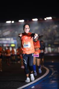 BIB: 2286
                            <button type="button" onclick="openModal(18050566)" class="btn btn-primary btn-sm float-right btn-popup" data-toggle="modal" data-target=".modal-high-quality">
                        <i class="fas fa-shopping-cart"></i> Add to Cart
                    </button>
                                            <button type="button" onclick="isThisMe(18050566, true)" class="btn btn-success btn-sm float-right btn-popup btn-isme hidden" data-toggle="tooltip" data-placement="bottom" title="นี่คือรูปของคุณใช่ไหม คลิกที่นี่เพื่อเอาเข้าอัลบั้ม">
                        <i class="fas fa-plus"></i> Add to album
                    </button>
                    <button type="button" onclick="isThisMe(18050566, false)" class="btn btn-warning btn-sm float-right btn-popup btn-isnotme hidden">
                        <i class="fas fa-ban"></i> Remove from album
                    </button>