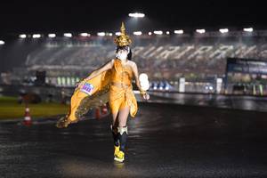 BIB: 403
                            <button type="button" onclick="openModal(18054397)" class="btn btn-primary btn-sm float-right btn-popup" data-toggle="modal" data-target=".modal-high-quality">
                        <i class="fas fa-shopping-cart"></i> Add to Cart
                    </button>
                                            <button type="button" onclick="isThisMe(18054397, true)" class="btn btn-success btn-sm float-right btn-popup btn-isme hidden" data-toggle="tooltip" data-placement="bottom" title="นี่คือรูปของคุณใช่ไหม คลิกที่นี่เพื่อเอาเข้าอัลบั้ม">
                        <i class="fas fa-plus"></i> Add to album
                    </button>
                    <button type="button" onclick="isThisMe(18054397, false)" class="btn btn-warning btn-sm float-right btn-popup btn-isnotme hidden">
                        <i class="fas fa-ban"></i> Remove from album
                    </button>