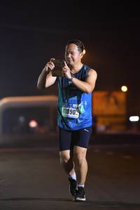 BIB: 1890
                            <button type="button" onclick="openModal(18003986)" class="btn btn-primary btn-sm float-right btn-popup" data-toggle="modal" data-target=".modal-high-quality">
                        <i class="fas fa-shopping-cart"></i> Add to Cart
                    </button>
                                            <button type="button" onclick="isThisMe(18003986, true)" class="btn btn-success btn-sm float-right btn-popup btn-isme hidden" data-toggle="tooltip" data-placement="bottom" title="นี่คือรูปของคุณใช่ไหม คลิกที่นี่เพื่อเอาเข้าอัลบั้ม">
                        <i class="fas fa-plus"></i> Add to album
                    </button>
                    <button type="button" onclick="isThisMe(18003986, false)" class="btn btn-warning btn-sm float-right btn-popup btn-isnotme hidden">
                        <i class="fas fa-ban"></i> Remove from album
                    </button>